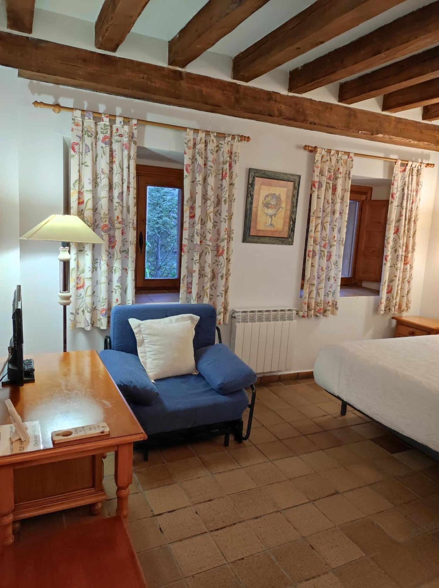 Hostal Posada La Panadera เซปุลเวดา ภายนอก รูปภาพ