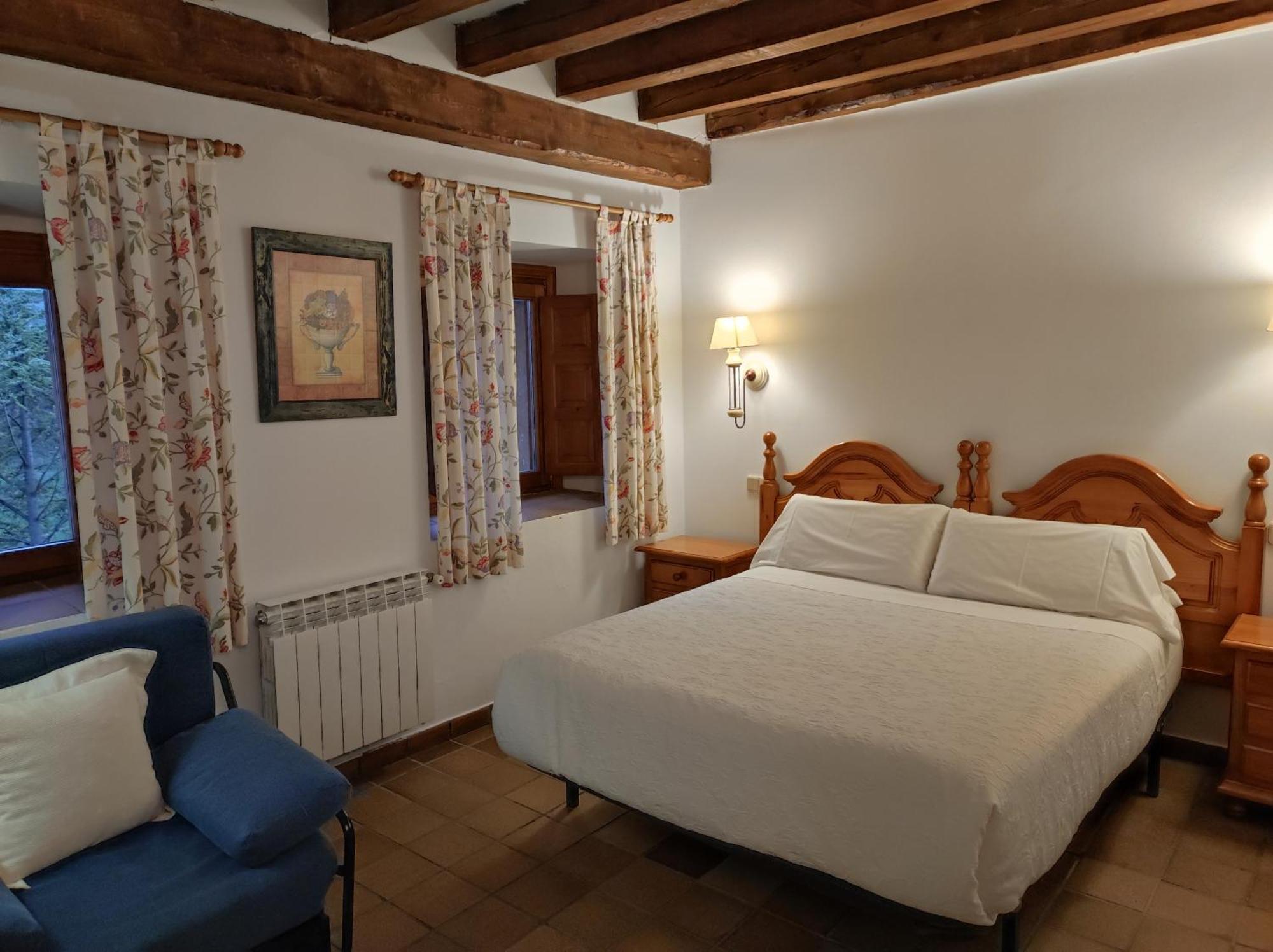 Hostal Posada La Panadera เซปุลเวดา ภายนอก รูปภาพ