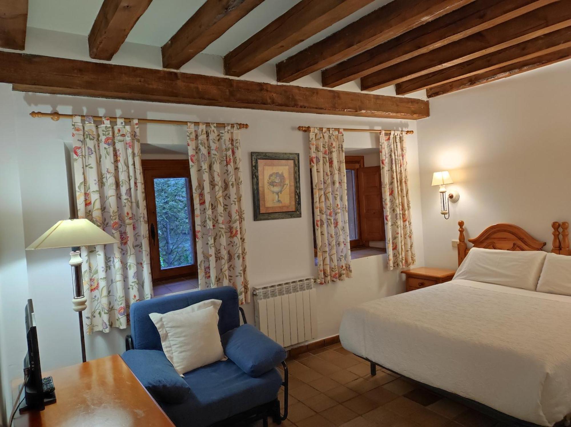 Hostal Posada La Panadera เซปุลเวดา ภายนอก รูปภาพ