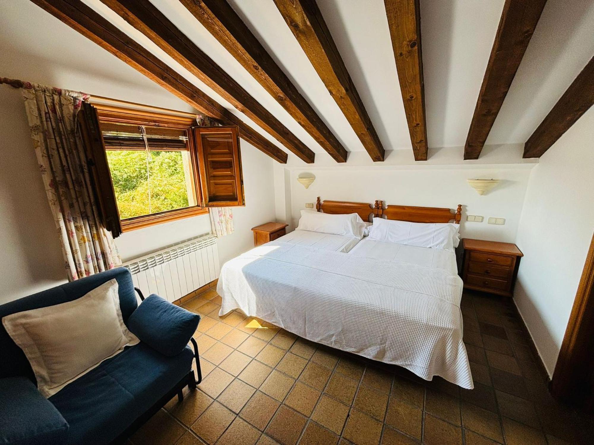 Hostal Posada La Panadera เซปุลเวดา ภายนอก รูปภาพ