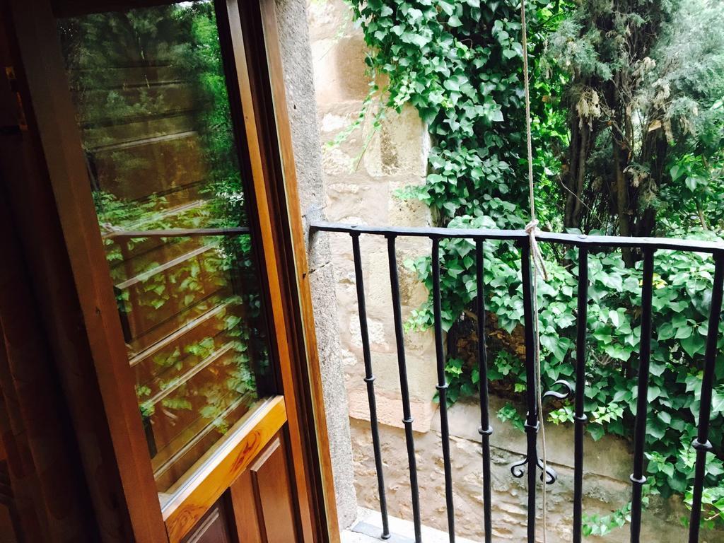 Hostal Posada La Panadera เซปุลเวดา ภายนอก รูปภาพ