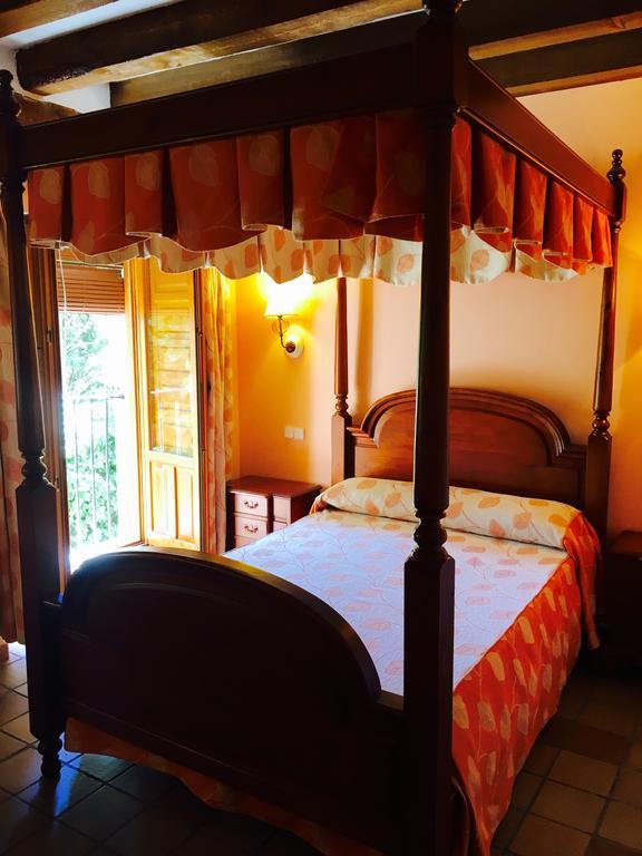 Hostal Posada La Panadera เซปุลเวดา ภายนอก รูปภาพ