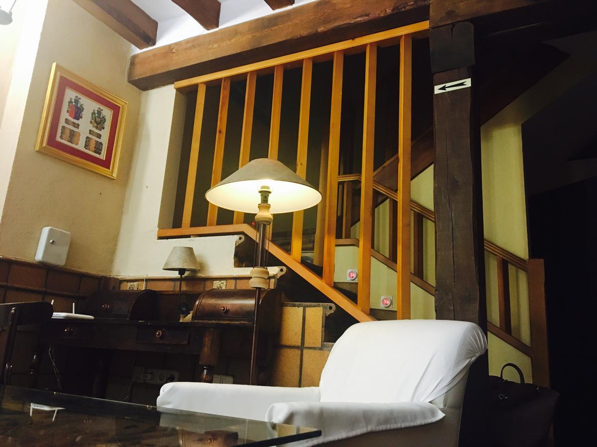 Hostal Posada La Panadera เซปุลเวดา ภายนอก รูปภาพ