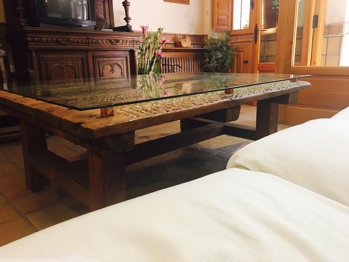 Hostal Posada La Panadera เซปุลเวดา ภายนอก รูปภาพ