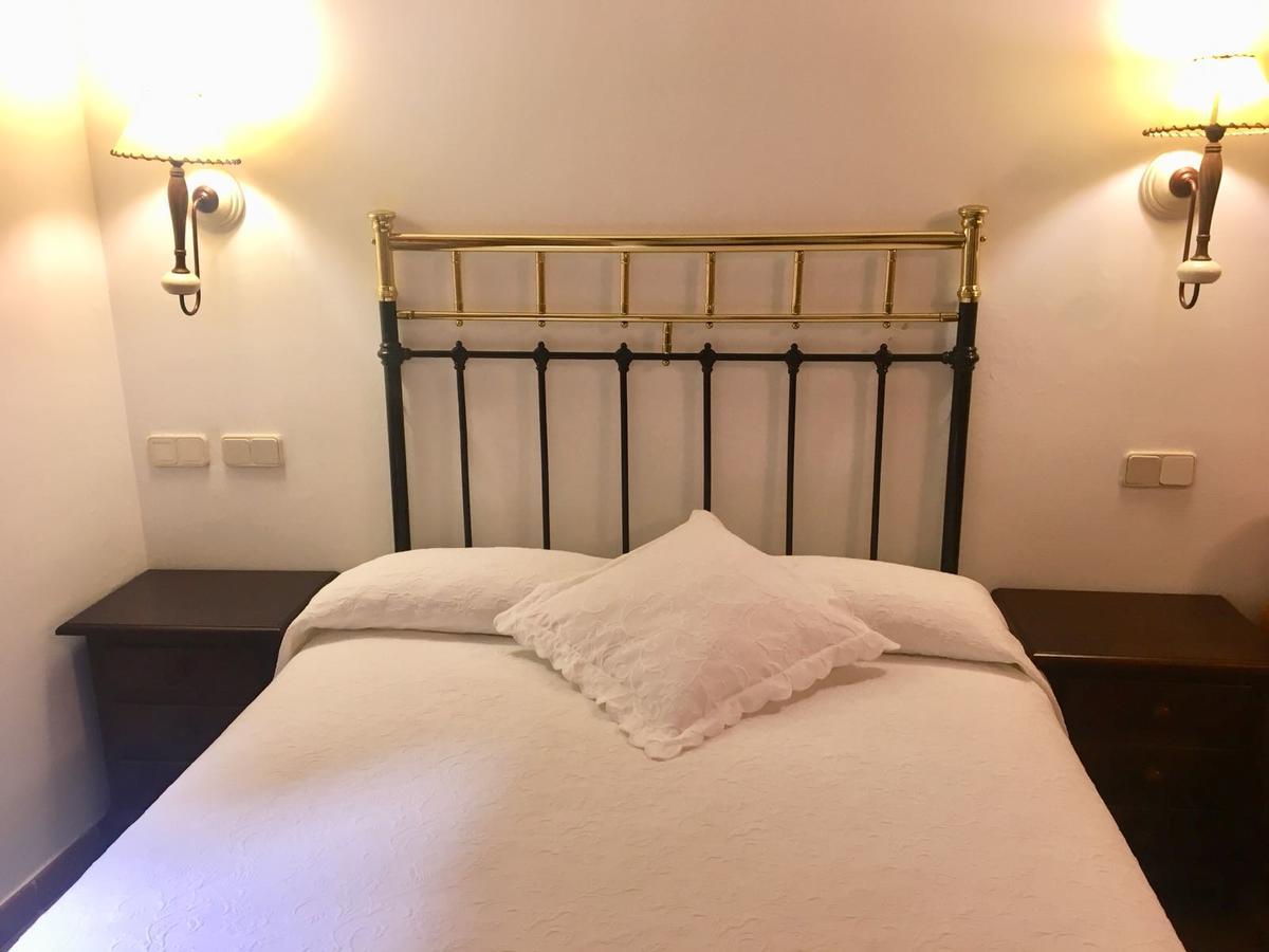 Hostal Posada La Panadera เซปุลเวดา ภายนอก รูปภาพ